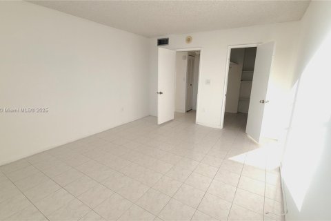 Купить кондоминиум в Авентура, Флорида 2 спальни, 136.19м2, № 1707464 - фото 14