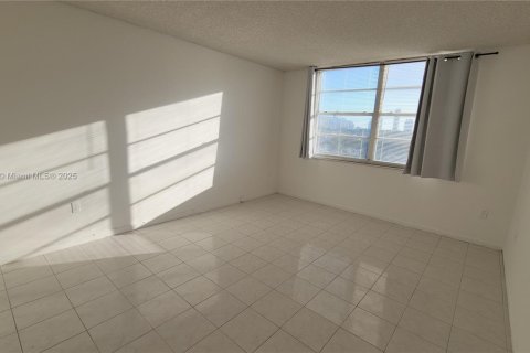 Купить кондоминиум в Авентура, Флорида 2 спальни, 136.19м2, № 1707464 - фото 27