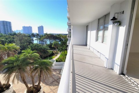 Купить кондоминиум в Авентура, Флорида 2 спальни, 136.19м2, № 1707464 - фото 24