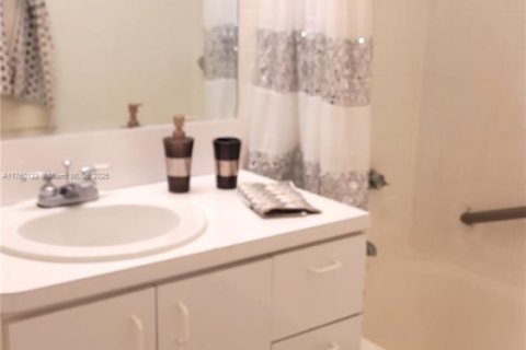 Купить кондоминиум в Авентура, Флорида 2 спальни, 136.19м2, № 1707464 - фото 15