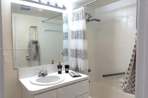 Купить кондоминиум в Авентура, Флорида 2 спальни, 136.19м2, № 1707464 - фото 17