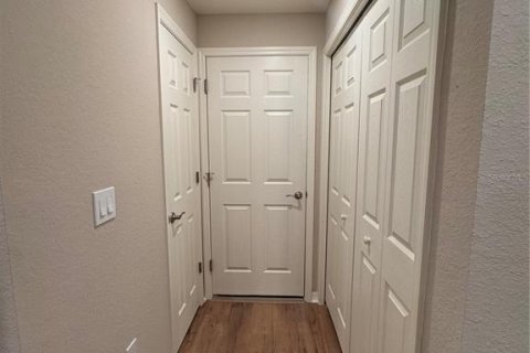 Touwnhouse à louer à Plant City, Floride: 3 chambres, 162.86 m2 № 2408501 - photo 10