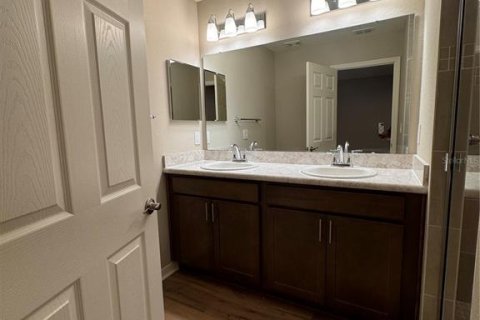 Touwnhouse à louer à Plant City, Floride: 3 chambres, 162.86 m2 № 2408501 - photo 13