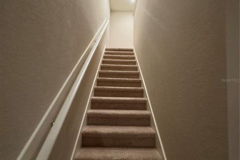 Touwnhouse à louer à Plant City, Floride: 3 chambres, 162.86 m2 № 2408501 - photo 9