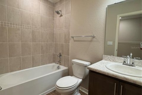 Touwnhouse à louer à Plant City, Floride: 3 chambres, 162.86 m2 № 2408501 - photo 16