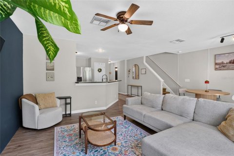 Touwnhouse à vendre à Valrico, Floride: 2 chambres, 126.72 m2 № 2399417 - photo 6