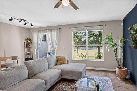 Touwnhouse à vendre à Valrico, Floride: 2 chambres, 126.72 m2 № 2399417 - photo 16