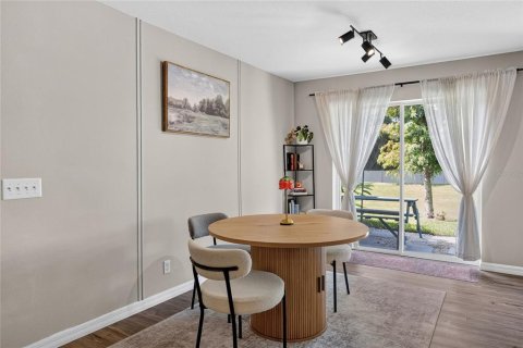 Touwnhouse à vendre à Valrico, Floride: 2 chambres, 126.72 m2 № 2399417 - photo 17