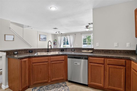 Touwnhouse à vendre à Valrico, Floride: 2 chambres, 126.72 m2 № 2399417 - photo 14