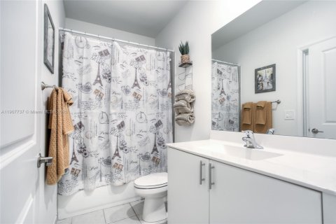 Купить таунхаус в Хомстед, Флорида 3 спальни, 123.37м2, № 1963966 - фото 7