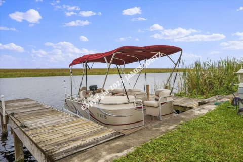 House in Okeechobee, Florida 2 bedrooms, 65.4 sq.m. № 2081617 - photo 20