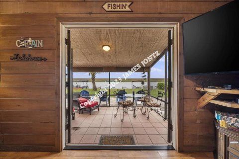 House in Okeechobee, Florida 2 bedrooms, 65.4 sq.m. № 2081617 - photo 16
