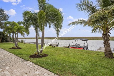 House in Okeechobee, Florida 2 bedrooms, 65.4 sq.m. № 2081617 - photo 21