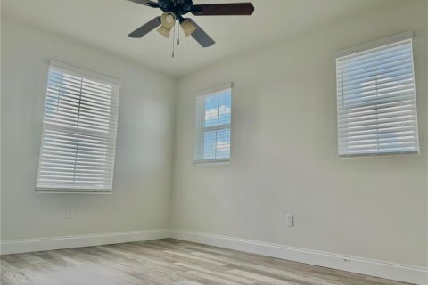 Adosado en venta en Kissimmee, Florida, 3 dormitorios, 157.93 m2 № 2195423 - foto 17