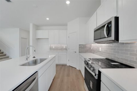 Casa en venta en Dade City, Florida, 4 dormitorios, 234.02 m2 № 2387515 - foto 8