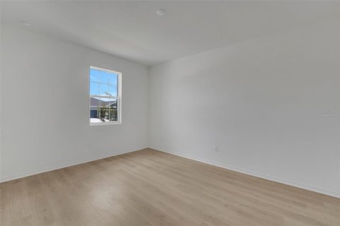Casa en venta en Dade City, Florida, 4 dormitorios, 234.02 m2 № 2387515 - foto 3