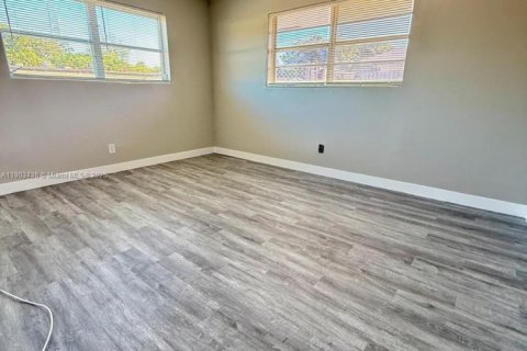 Casa en alquiler en Dania Beach, Florida, 2 dormitorios, 88.26 m2 № 1954407 - foto 6