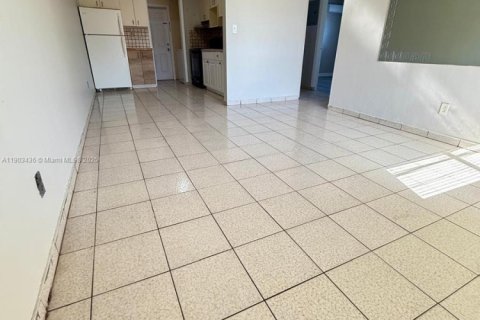 Casa en alquiler en Dania Beach, Florida, 2 dormitorios, 88.26 m2 № 1954407 - foto 3