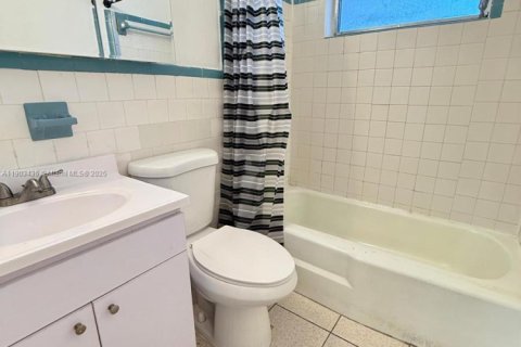 Casa en alquiler en Dania Beach, Florida, 2 dormitorios, 88.26 m2 № 1954407 - foto 8