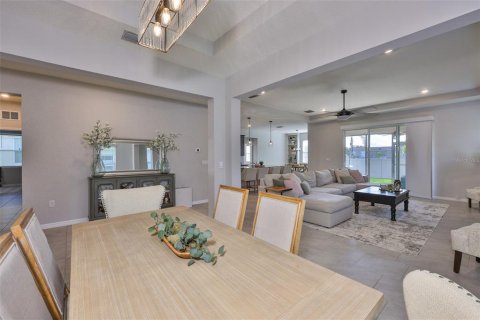 House in Riverview, Florida 4 bedrooms, 259.94 sq.m. № 1772056 - photo 9
