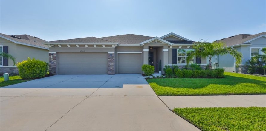 House in Riverview, Florida 4 bedrooms, 259.94 sq.m. № 1772056