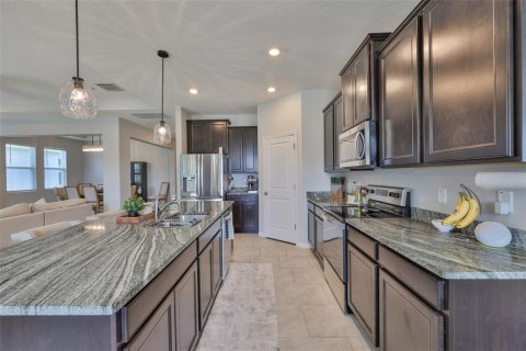 House in Riverview, Florida 4 bedrooms, 259.94 sq.m. № 1772056 - photo 13