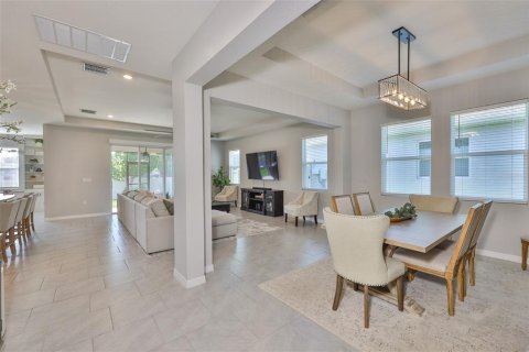 House in Riverview, Florida 4 bedrooms, 259.94 sq.m. № 1772056 - photo 10