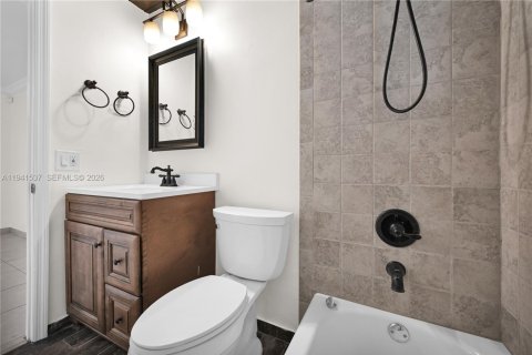 Villa ou maison à louer à Miami, Floride: 2 chambres, 97.55 m2 № 1999731 - photo 8