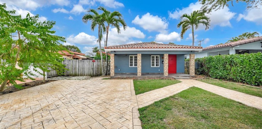 Villa ou maison à Miami, Floride 2 chambres, 97.55 m2 № 1999731