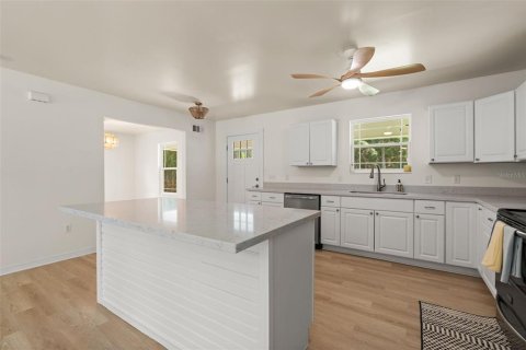 House in Gainesville, Florida 3 bedrooms, 167.22 sq.m. № 1801821 - photo 9