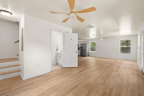 House in Gainesville, Florida 3 bedrooms, 167.22 sq.m. № 1801821 - photo 14