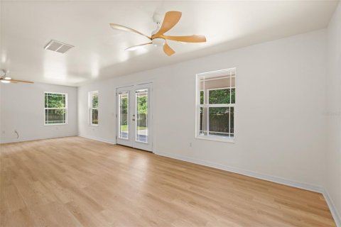 House in Gainesville, Florida 3 bedrooms, 167.22 sq.m. № 1801821 - photo 13
