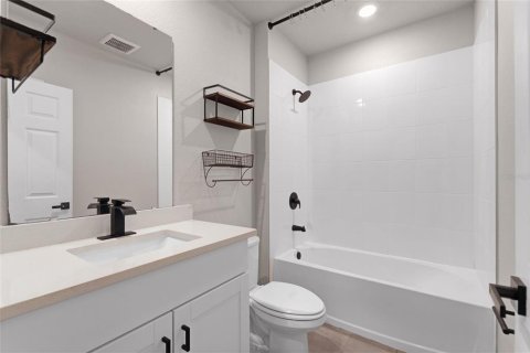 Casa en venta en Winter Haven, Florida, 4 dormitorios, 182.46 m2 № 2219065 - foto 10