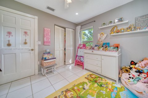 Villa ou maison à vendre à Miami, Floride: 4 chambres, 191.94 m2 № 1976632 - photo 24