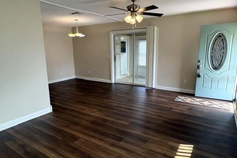 Copropriété à louer à Sun City Center, Floride: 1 chambre, 92.16 m2 № 2406412 - photo 9