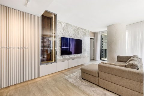 Condo in Miami, Florida, 2 bedrooms  № 2041874