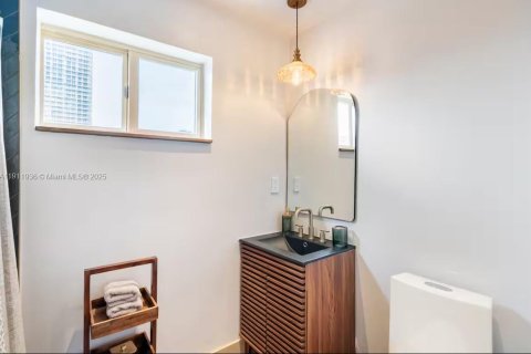 Condo in Miami, Florida, 2 bedrooms  № 1968225 - photo 18