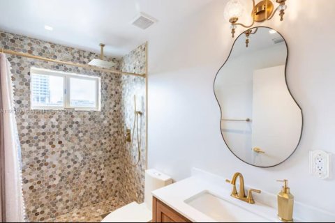 Condo in Miami, Florida, 2 bedrooms  № 1968225 - photo 19