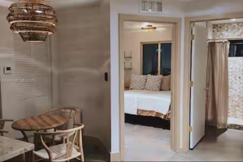 Condo in Miami, Florida, 2 bedrooms  № 1968225 - photo 15