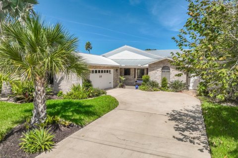 Casa en Flagler Beach, Florida 3 dormitorios, 157.84 m2 № 2371135