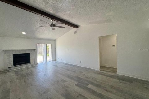 Villa ou maison à louer à Tampa, Floride: 2 chambres, 97.45 m2 № 2109451 - photo 17