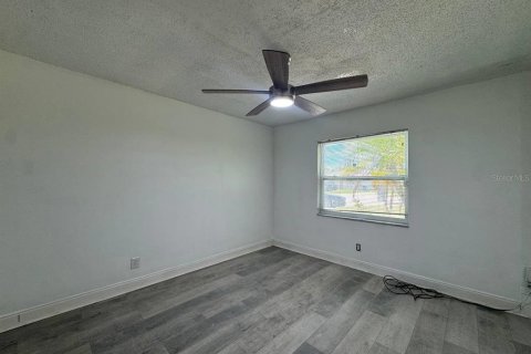 Villa ou maison à louer à Tampa, Floride: 2 chambres, 97.45 m2 № 2109451 - photo 28