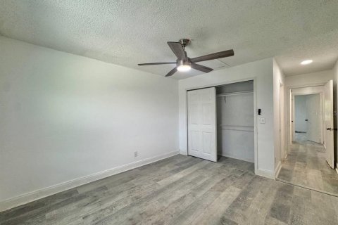 Villa ou maison à louer à Tampa, Floride: 2 chambres, 97.45 m2 № 2109451 - photo 24