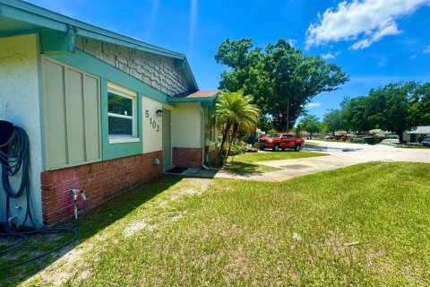 Villa ou maison à louer à Tampa, Floride: 2 chambres, 97.45 m2 № 2109451 - photo 9