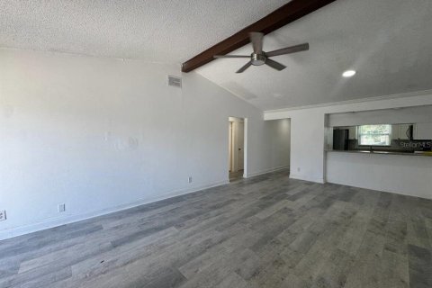 Villa ou maison à louer à Tampa, Floride: 2 chambres, 97.45 m2 № 2109451 - photo 20