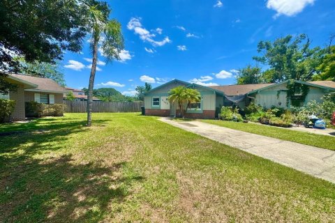 Villa ou maison à louer à Tampa, Floride: 2 chambres, 97.45 m2 № 2109451 - photo 6
