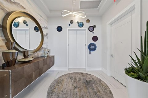 Copropriété à vendre à Sarasota, Floride: 4 chambres, 451.04 m2 № 2420449 - photo 4