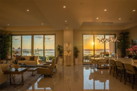 Copropriété à vendre à Sarasota, Floride: 4 chambres, 451.04 m2 № 2420449 - photo 5