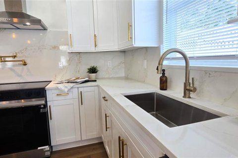 Villa ou maison à vendre à Clearwater, Floride: 3 chambres, 178.74 m2 № 2420035 - photo 7