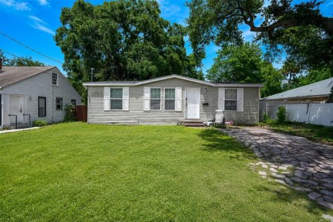 Immobilier commercial à Saint Petersburg, Floride 4 chambres, 109.44 m2 № 2287819